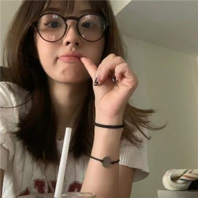 亨利和他的六个老婆 封面